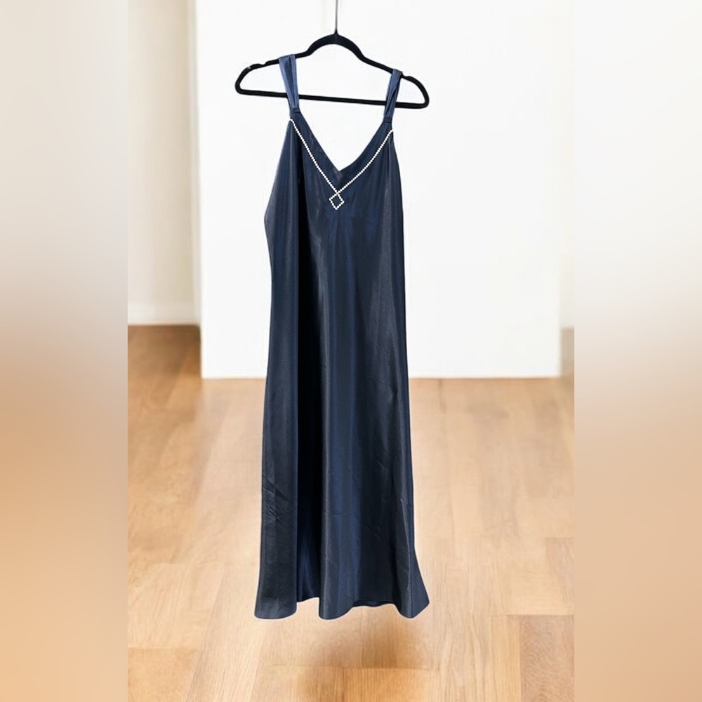 Jones New York Navy Chemise with White Trim